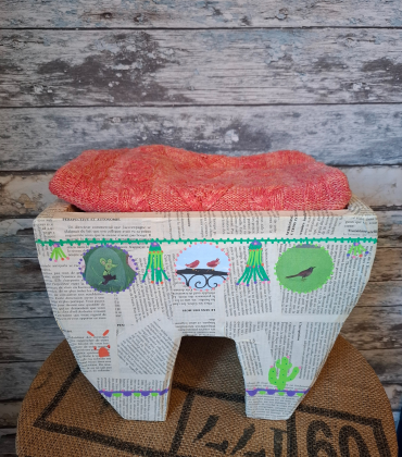 barnabé tabouret enfant en carton recyclé made in Belgium ecoresponsable VE création
